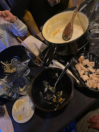 Plats et boissons du Restaurant de fondues L'Atelier Marcel - fondue à Megève - n°14