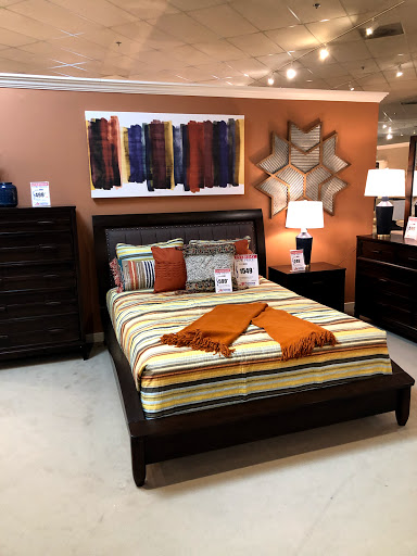 Furniture Store «JR Furniture Hillsboro», reviews and photos, 6101 SE Tualatin Valley Hwy, Hillsboro, OR 97123, USA