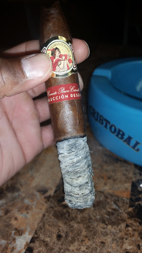 Tobacco Shop «Stogies On Grand», reviews and photos, 961 Grand Ave, St Paul, MN 55105, USA