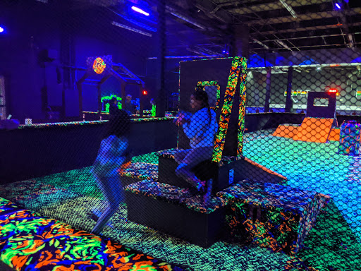 Bowling Alley «Pines Plaza Bowling Lanes», reviews and photos, 1130 Perry Hwy, Pittsburgh, PA 15237, USA