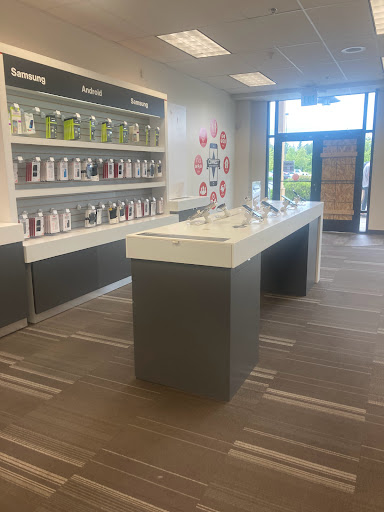 Cell Phone Store «Verizon», reviews and photos, 17258 Redmond Way, Redmond, WA 98052, USA