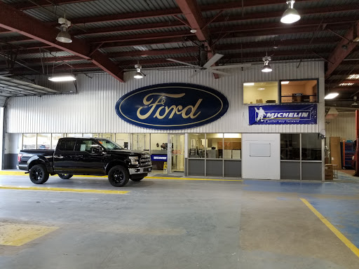 Car Dealer «Sabine River Ford», reviews and photos, 1601 Green Ave, Orange, TX 77630, USA