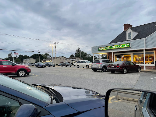 American Restaurant «Newport Creamery», reviews and photos, 1256 Warwick Ave, Warwick, RI 02888, USA