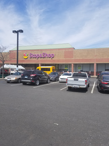 Grocery Store «Stop & Shop», reviews and photos, 213-15 26th Ave, Bayside, NY 11360, USA