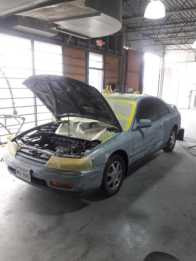 Auto Body Shop «Maaco Collision Repair & Auto Painting», reviews and photos, 1440 N Beckley St, Lancaster, TX 75134, USA