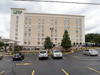 Holiday Inn Express & Suites Baltimore West - Catonsville, an IHG Hotel