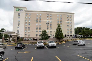 Holiday Inn Express & Suites Baltimore West - Catonsville, an IHG Hotel image