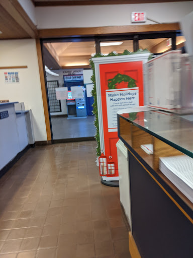 Post Office «United States Postal Service», reviews and photos, 721 4th Ave, Kirkland, WA 98033, USA