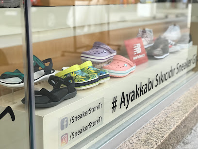 Sneaker Store