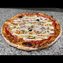 Pizza du Pizzas à emporter Tasty Pizz' à Sarras - n°15
