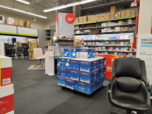 Office Supply Store «Staples», reviews and photos, 1207 N Landing Way, Renton, WA 98057, USA