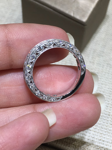 Jeweler «Mavilo Wholesalers», reviews and photos, 3410 Henderson Blvd, Tampa, FL 33609, USA