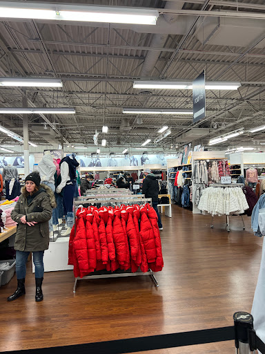 Clothing Store «Gap Outlet», reviews and photos, 1000 PA-611, Tannersville, PA 18372, USA