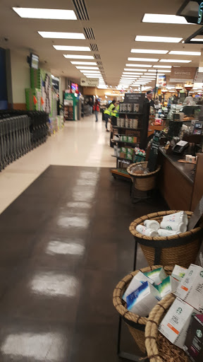 Grocery Store «Quality Food Center», reviews and photos, 22803 44th Ave W, Mountlake Terrace, WA 98043, USA