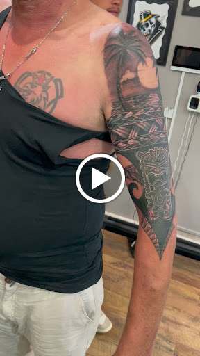 Explore heart tattoo ideas, creative tattoo ideas in Honolulu, available at Aloha Tattoo Waikiki Hilton Hawaiian Village Rainbow Bazaar