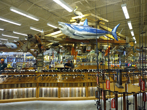 Sporting Goods Store «Bass Pro Shops», reviews and photos, 10501 Palm River Rd, Tampa, FL 33619, USA