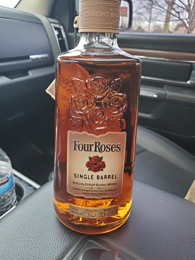 Liquor Store «Wine Palace», reviews and photos, 13971 Middlebelt Rd, Livonia, MI 48154, USA