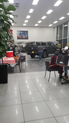 Used Car Dealer «Mac Haik Chrysler Dodge Jeep Ram», reviews and photos, 12111 Katy Fwy, Houston, TX 77079, USA