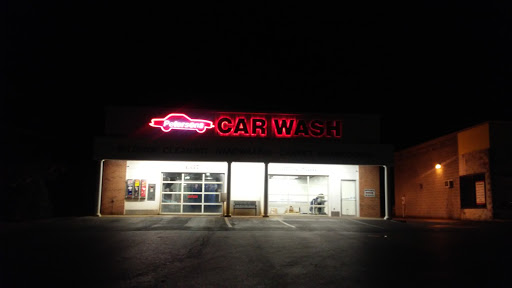 Peterson's Soft Cloth Car Wash en Staunton