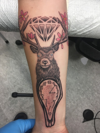 Tattoo Shop «Skin Gallery-Tattoos», reviews and photos, 37292 US-18, Prairie du Chien, WI 53821, USA