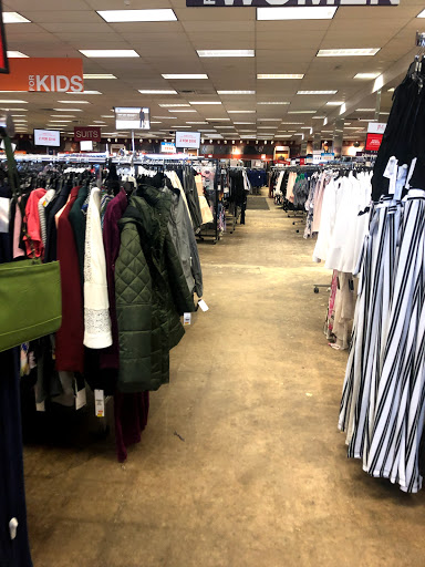 Clothing Store «K&G Fashion Superstore», reviews and photos, 7201 Roosevelt Blvd, Philadelphia, PA 19149, USA