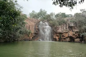 Bada Ghagara Waterfall image