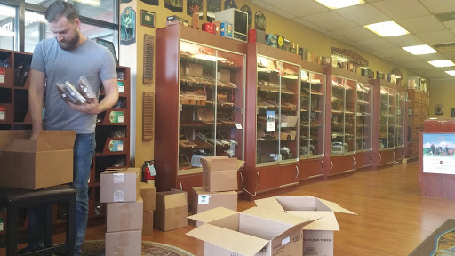 Tobacco Shop «Planet RYO Lancaster», reviews and photos, 114 S Centerville Rd, Lancaster, PA 17603, USA