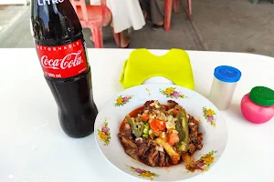 Birria de chivo "doña soco" image