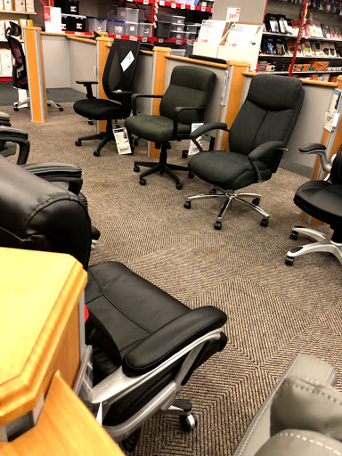 Office Supply Store «Staples», reviews and photos, 9230 Old Keene Mill Rd, Burke, VA 22015, USA