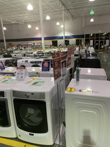 Appliance Store «Sears Outlet», reviews and photos, 639 Gravois Bluffs Blvd Suite A, Fenton, MO 63026, USA