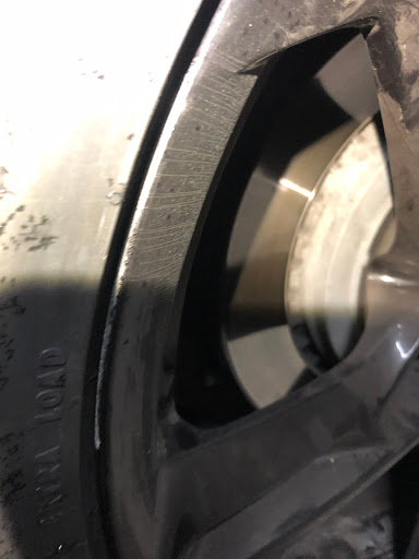 Tire Shop «Firestone Complete Auto Care», reviews and photos, 1270 NW Gilman Blvd, Issaquah, WA 98027, USA