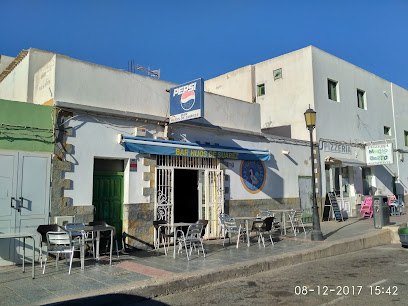 Bar Hijos De Suarez - Av. Tababaire, 18, 35640 La Oliva, Las Palmas, Spain