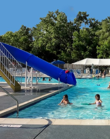 Recreation Center «Lillian L. Lutz Recreation Center», reviews and photos, 1195 Half Day Rd, Highland Park, IL 60035, USA