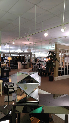 Shopping Mall «Lynnhaven North Shopping Center», reviews and photos, 2720 N Mall Dr, Virginia Beach, VA 23452, USA