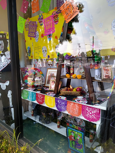 Thrift Store «Childrens Hospital Thrift Shop», reviews and photos, 3301 Burbank Blvd, Burbank, CA 91505, USA