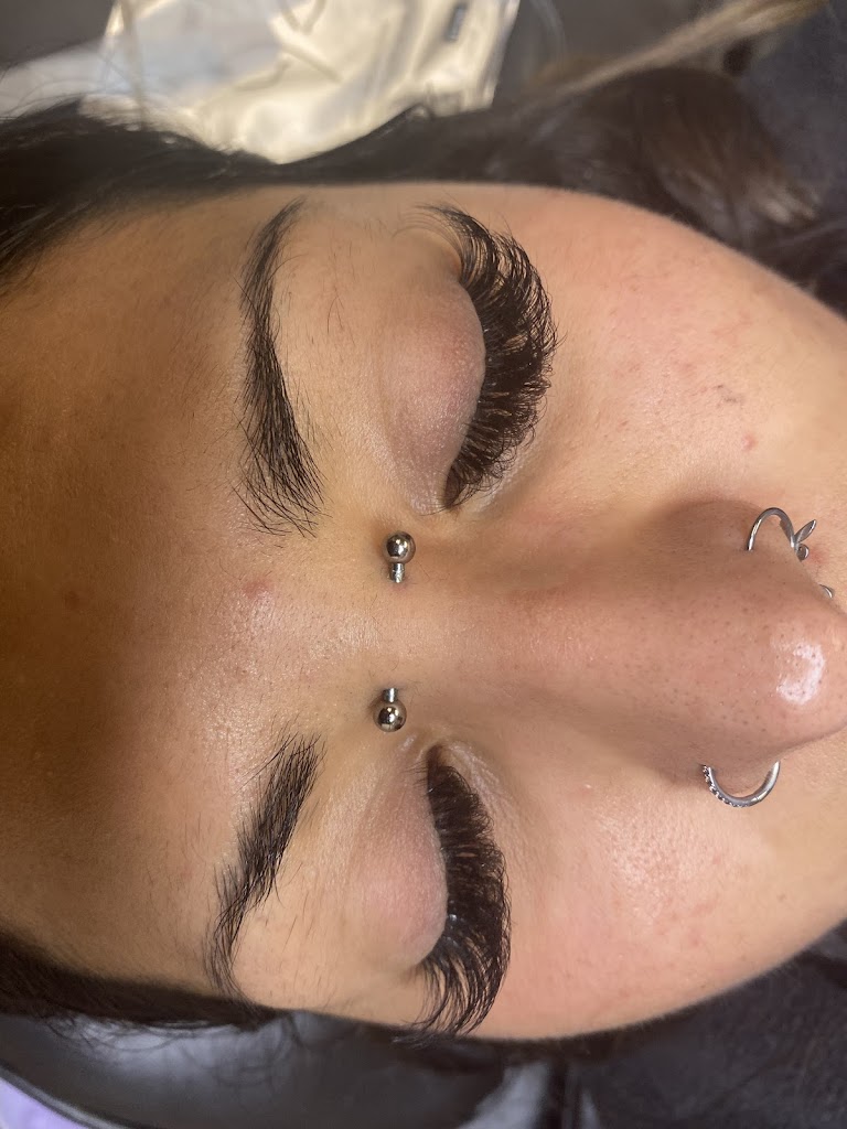 Lasting Impressions by Lovely Lash 50327