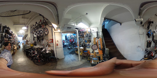 Bicycle Store «City Bicycles NYC», reviews and photos, 307 W 38th St, New York, NY 10018, USA