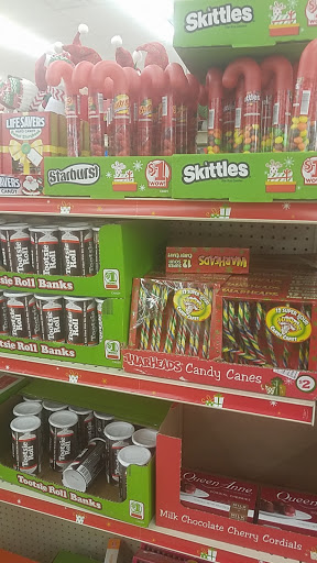 Dollar Store «FAMILY DOLLAR», reviews and photos, 585 Hazard Ave, Enfield, CT 06082, USA