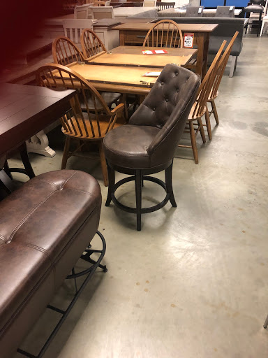 Furniture Store «The Home Warehouse of NJ», reviews and photos, 912 NJ-35, Ocean Township, NJ 07712, USA