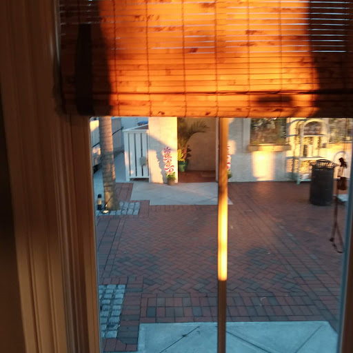 Coffee Shop Ground Coffee House», reviews and photos, 102 W