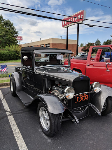 Shopping Mall «Fredericksburg Shopping Center», reviews and photos, 519 Jefferson Davis Hwy, Fredericksburg, VA 22401, USA