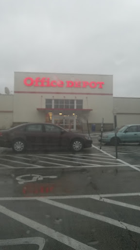 Office Supply Store «Office Depot», reviews and photos, 7001 Cermak Rd, Berwyn, IL 60402, USA