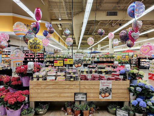 Grocery Store «Jewel-Osco», reviews and photos, 652 Kirk Rd, St Charles, IL 60174, USA
