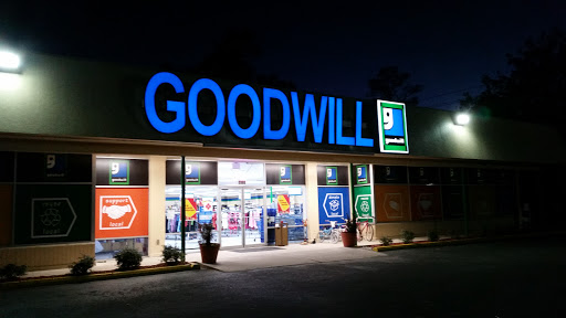 Thrift Store «Goodwill Retail Store & Donation Center», reviews and photos
