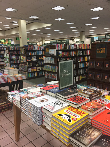 Book Store «Barnes & Noble», reviews and photos, 5231 E 41st St, Tulsa, OK 74135, USA