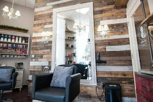 Phenix Salon Suites Spring Valley image