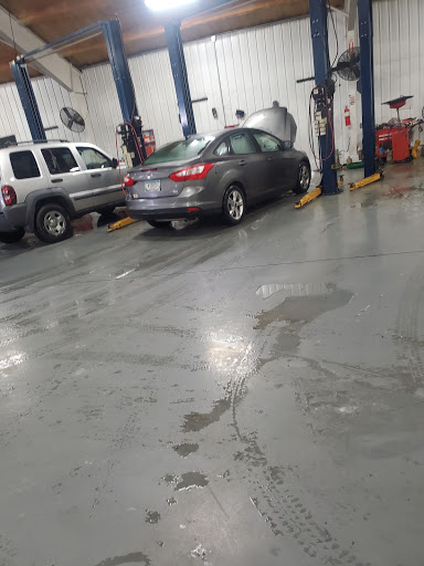 Auto Repair Shop «HK Auto Repair Center», reviews and photos, 420 Jonesville Rd, Columbus, IN 47201, USA