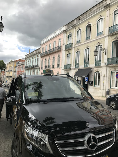 Comentários e avaliações sobre o Lisbon taxi Tours