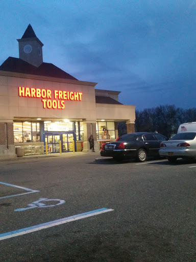 Hardware Store «Harbor Freight Tools», reviews and photos, 270 Peninsula Blvd, Hempstead, NY 11550, USA