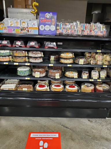 Grocery Store «Safeway», reviews and photos, 2090 Harbison Dr, Vacaville, CA 95687, USA